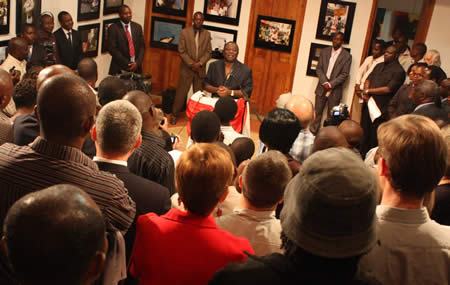 Tsvangirai addresses guests